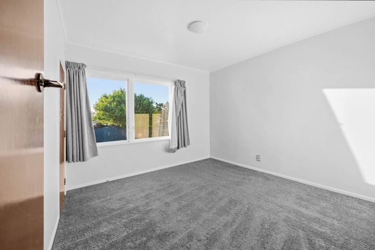 Photo of property in 24 President Avenue, Papakura, 2110