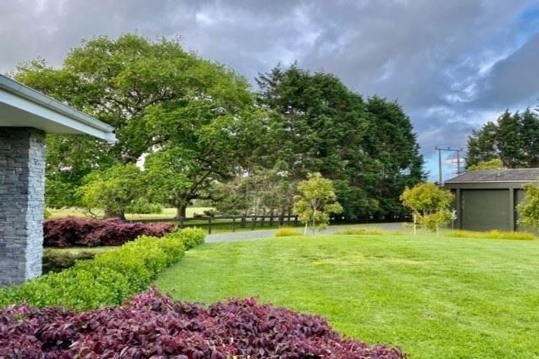 Photo of property in 123 Three Oaks Drive, Dairy Flat, Albany, 0794