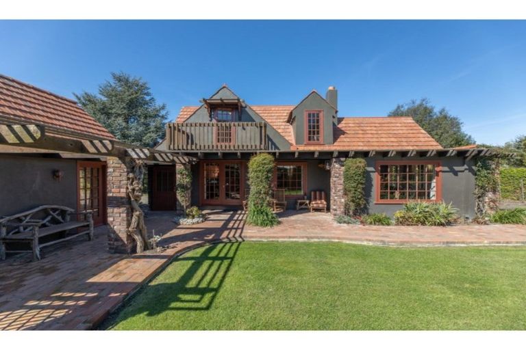 Photo of property in 22 Old Main North Road, Leithfield, Amberley, 7481