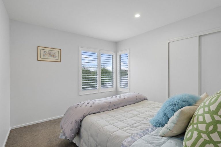 Photo of property in 132 Lake Terrace Road, Burwood, Christchurch, 8061