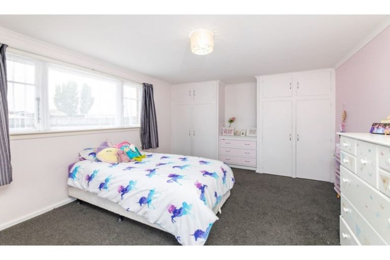 Photo of property in 349 Burwood Road, Burwood, Christchurch, 8083