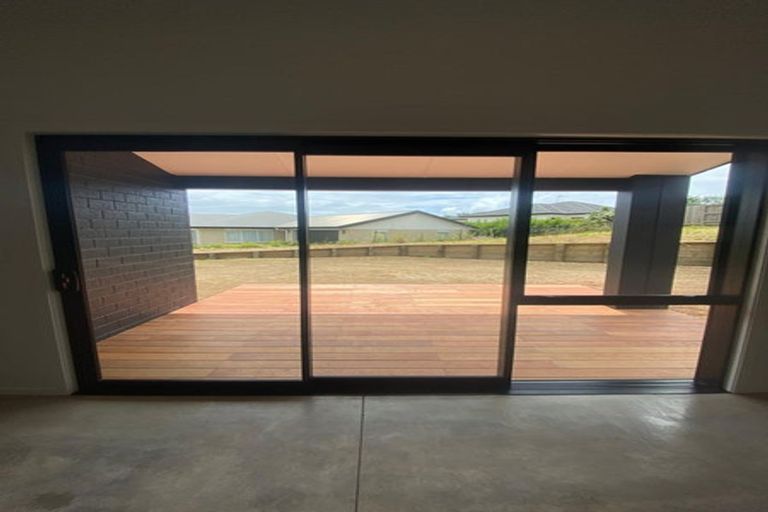 Photo of property in 13 Bragato Way, Te Kauwhata, 3710