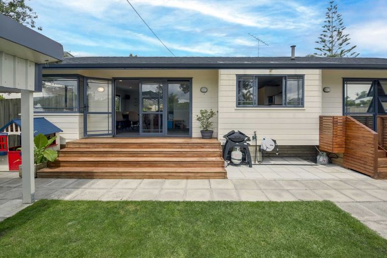 Photo of property in 95a Brightside Road, Stanmore Bay, Whangaparaoa, 0932