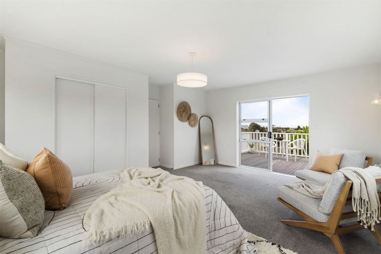 Photo of property in 21 Tui Glen Road, Birkenhead, Auckland, 0626