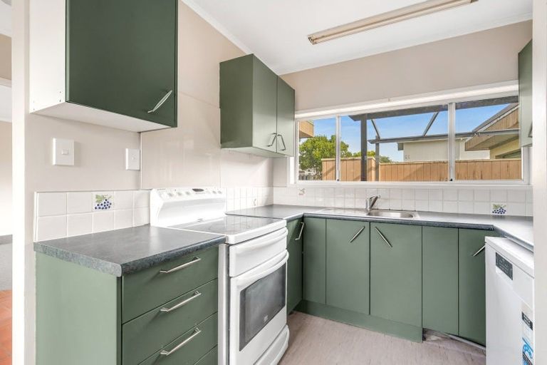 Photo of property in 1/35 Vivian Wilson Drive, Eastern Beach, Auckland, 2012