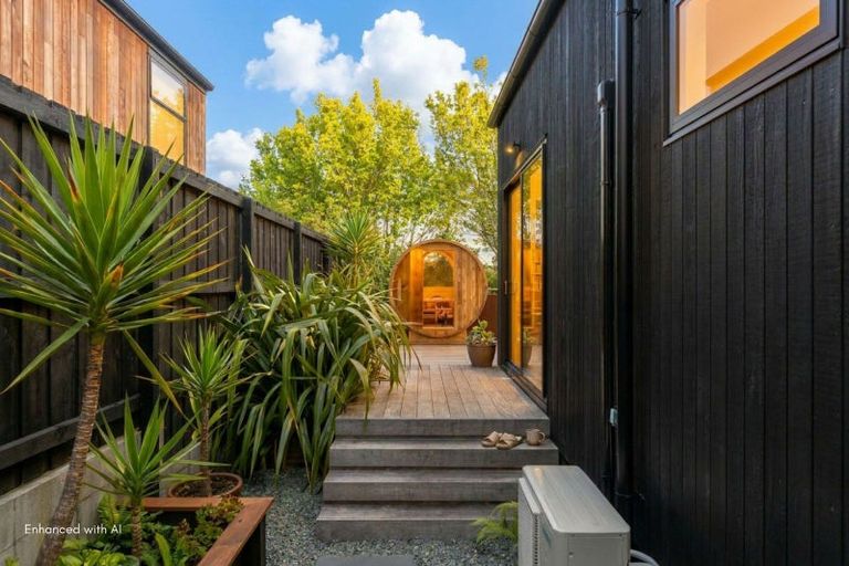 Photo of property in 12a Hurley Street, Christchurch Central, Christchurch, 8011