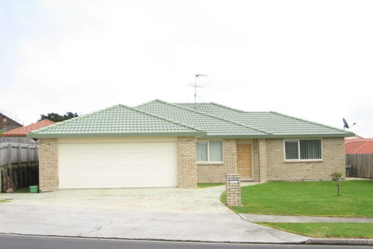 Photo of property in 13 Mt Lebanon Crescent, The Gardens, Auckland, 2105
