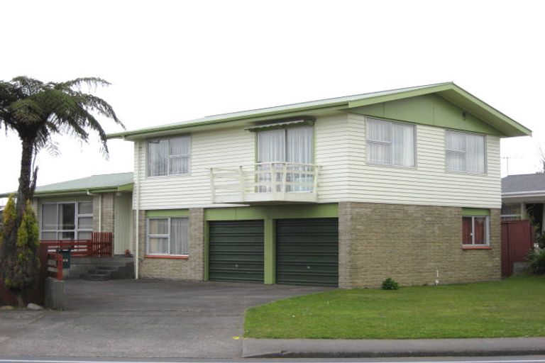 Photo of property in 203 Mangorei Road, Merrilands, New Plymouth, 4312