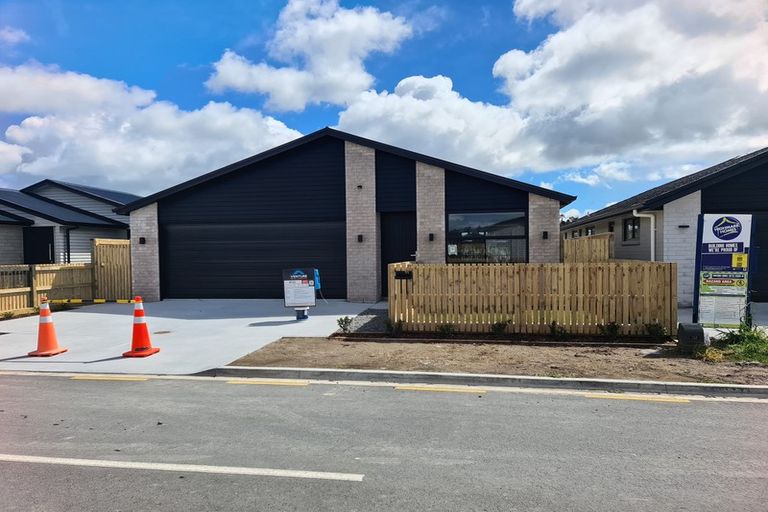 Photo of property in 11 Hinaki Street, Poike, Tauranga, 3112