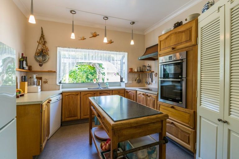 Photo of property in 5 Plassey Street, Havelock North, 4130