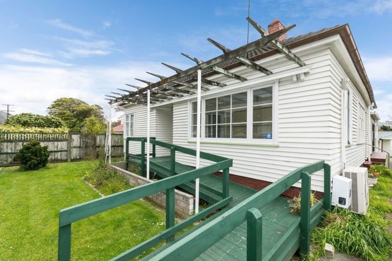 Photo of property in 369 Waiwhetu Road, Fairfield, Lower Hutt, 5011