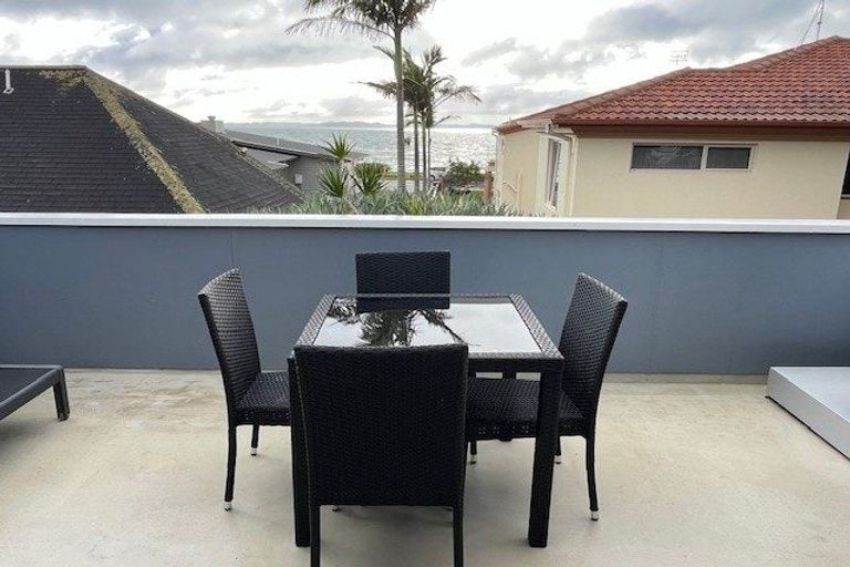 Photo of property in 49b The Esplanade, Eastern Beach, Auckland, 2012