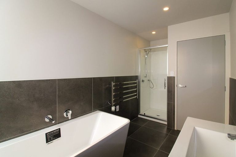 Photo of property in 9/6 Bushland Grove, Paparangi, Wellington, 6037