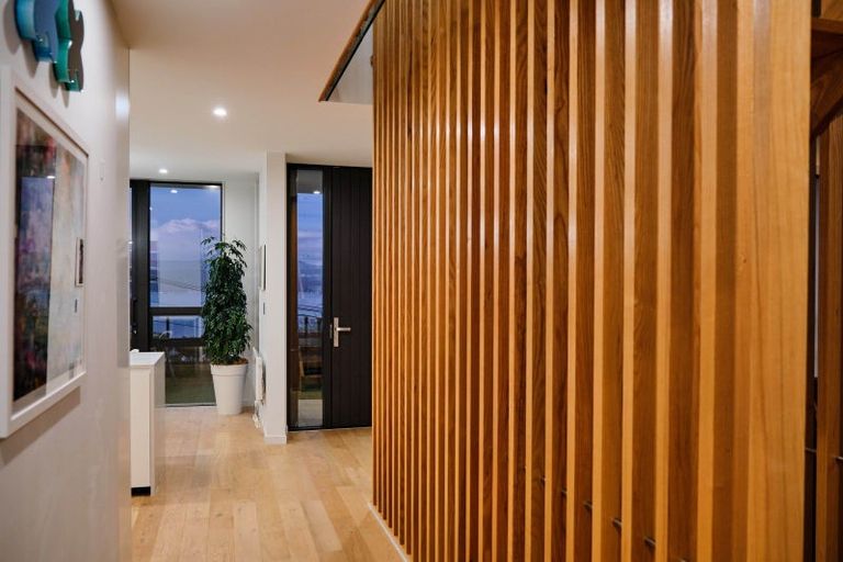 Photo of property in 126a Nicholson Road, Khandallah, Wellington, 6035