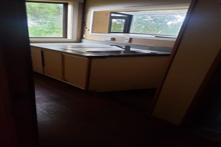 Photo of property in 37 Dakota Avenue, Beach Haven, Auckland, 0626