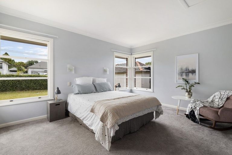 Photo of property in 31 Norwood Road, Bayswater, Auckland, 0622