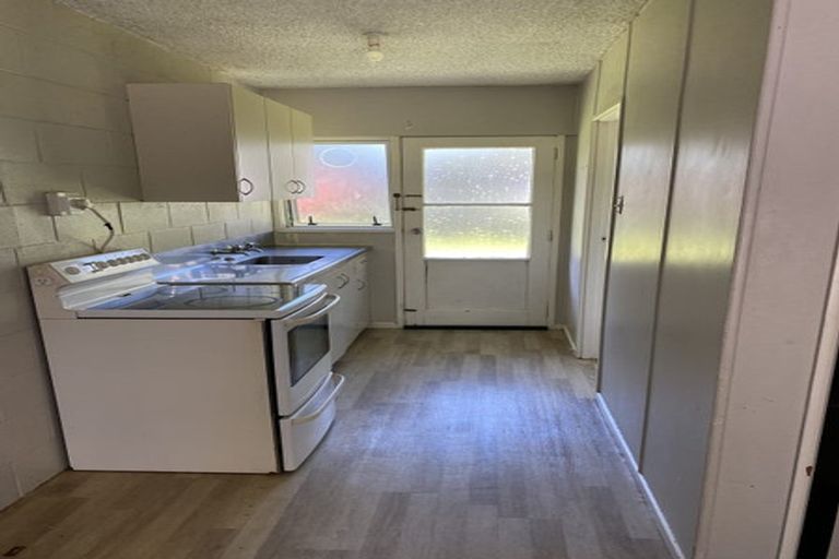 Photo of property in 2/12 Oakley Avenue, Claudelands, Hamilton, 3214