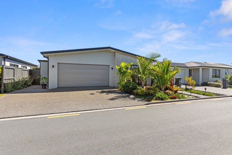 Photo of property in 47 Franks Way, Papamoa Beach, Papamoa, 3118