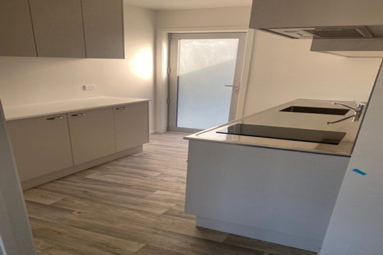 Photo of property in 40a Belt Road, Moturoa, New Plymouth, 4310