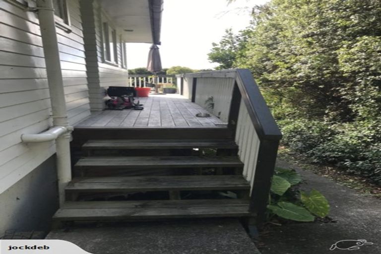 Photo of property in 45 Moffat Road, Red Beach, 0932