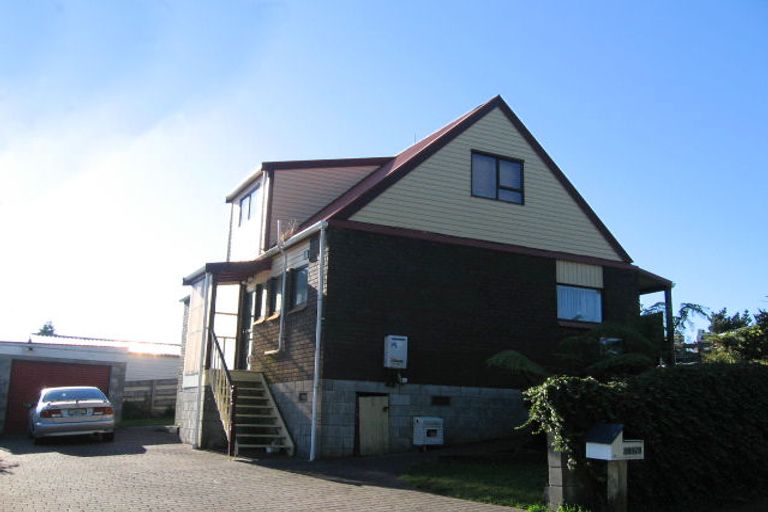 Photo of property in 191 Holborn Drive, Stokes Valley, Lower Hutt, 5019