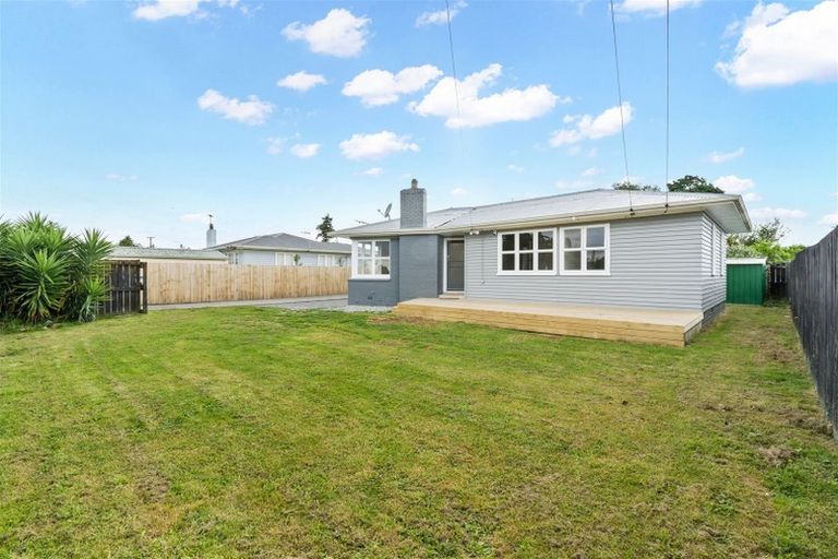 Photo of property in 1 Sutton Crescent, Papakura, 2110