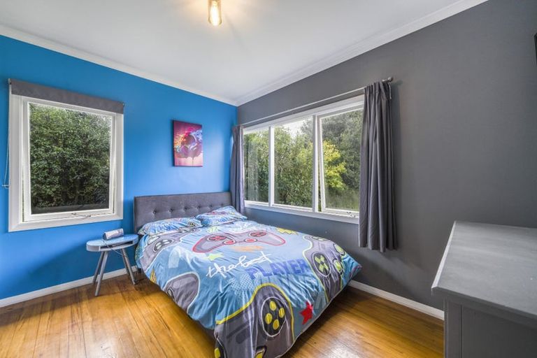 Photo of property in 182 Main North Road, Redwood, Christchurch, 8051