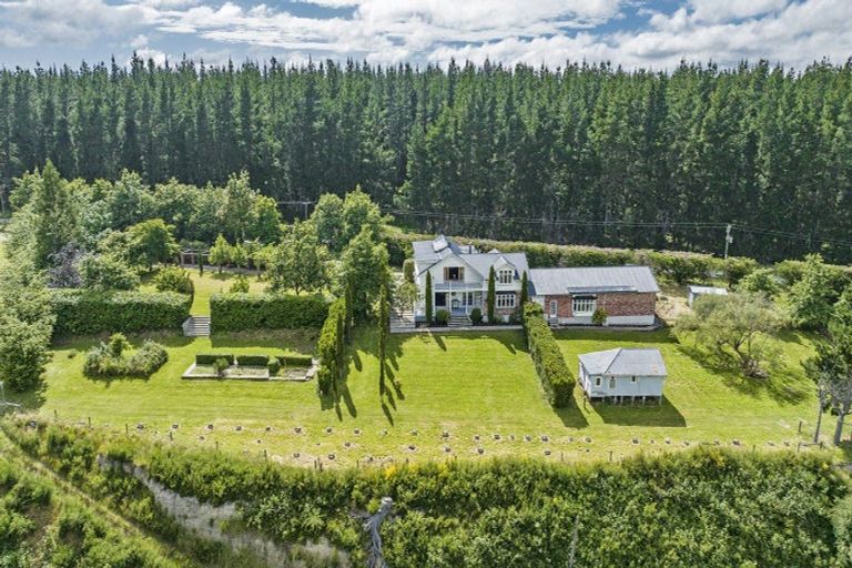 Photo of property in 301 Mount Grey Road, Loburn, Rangiora, 7472