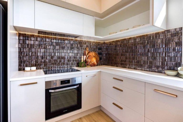 Photo of property in 2 Iwi Road, Baverstock, Hamilton, 3200