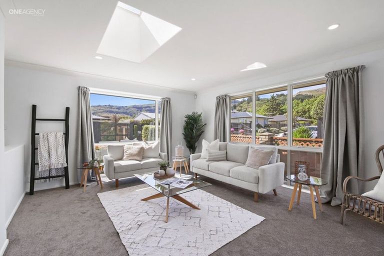 Photo of property in 5 Castleview Lane, Heathcote Valley, Christchurch, 8022