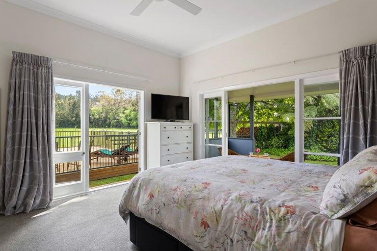 Photo of property in 11 Golf Road, Whitianga, 3591