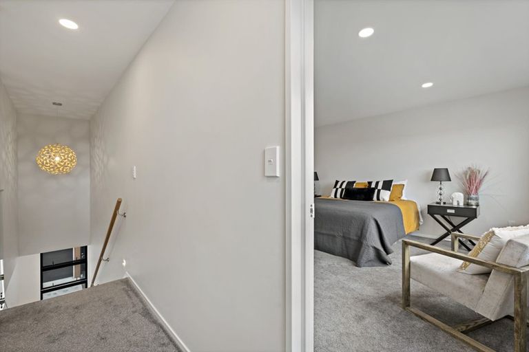 Photo of property in 21c Roseberry Avenue, Birkenhead, Auckland, 0626