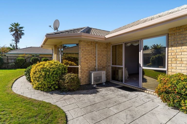 Photo of property in 24 Santa Monica Drive, Papamoa Beach, Papamoa, 3118