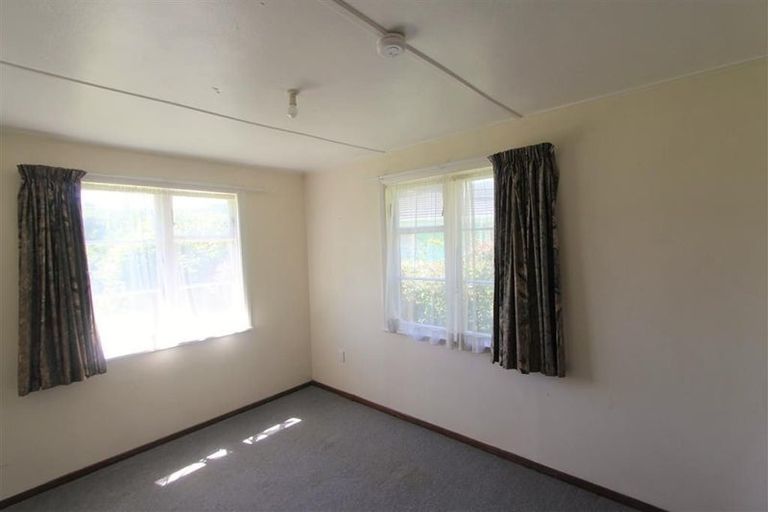 Photo of property in 78 Reynolds Street, Taita, Lower Hutt, 5011