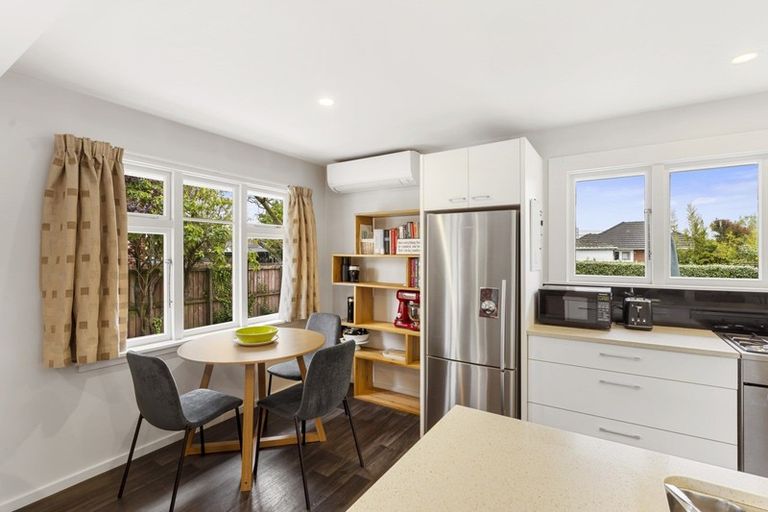 Photo of property in 29 Liverton Crescent, Bishopdale, Christchurch, 8053