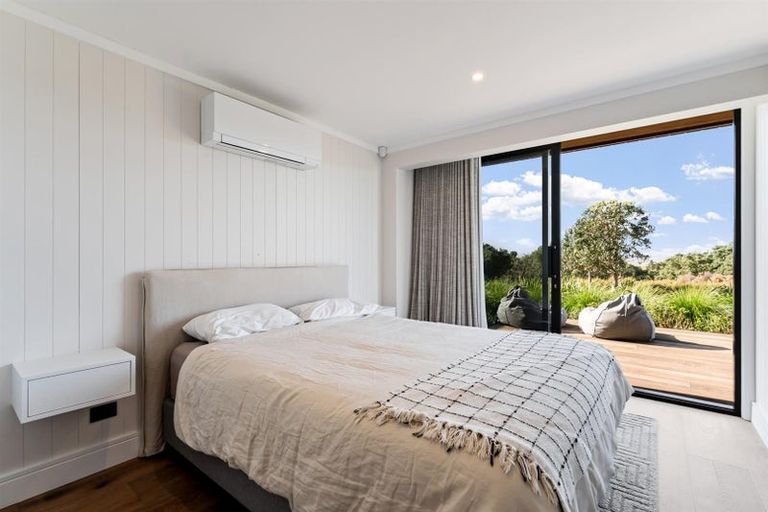 Photo of property in 8 Lagoon Way, Omaha, 0986