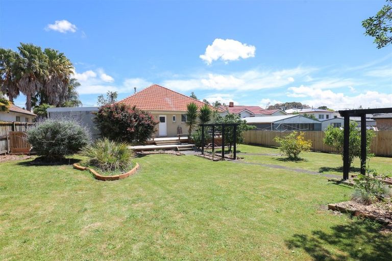 Photo of property in 156 Hakanoa Street, Huntly, 3700
