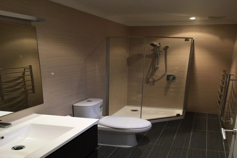 Photo of property in 13 Kilear Close, Pinehill, Auckland, 0632