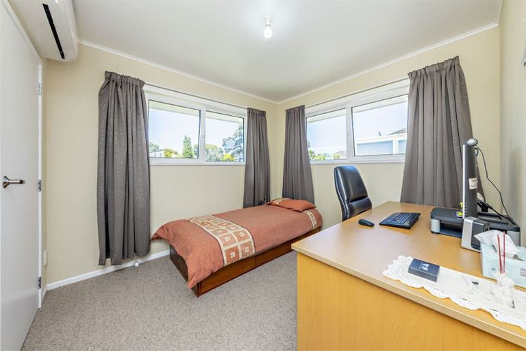 Photo of property in 19 Greers Road, Weymouth, Auckland, 2103
