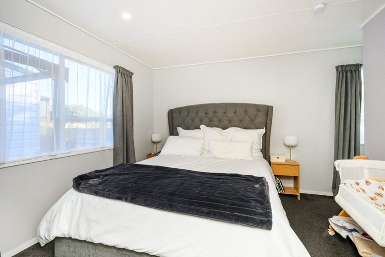 Photo of property in 44 Kaimanawa Street, Kelvin Grove, Palmerston North, 4414