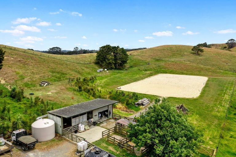 Photo of property in 71 Rapson Road, Kaukapakapa, 0871