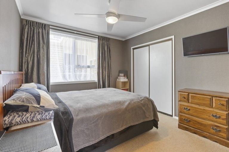 Photo of property in 41 Discovery Place, Marfell, New Plymouth, 4310