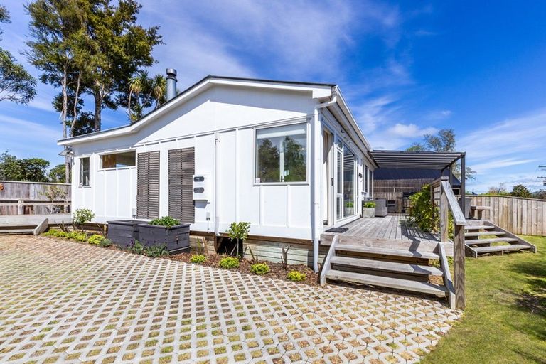 Photo of property in 49 Matuku Street, Two Mile Bay, Taupo, 3330