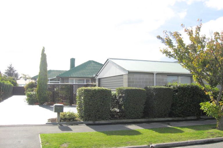 Photo of property in 14 Coniston Avenue, Ilam, Christchurch, 8041