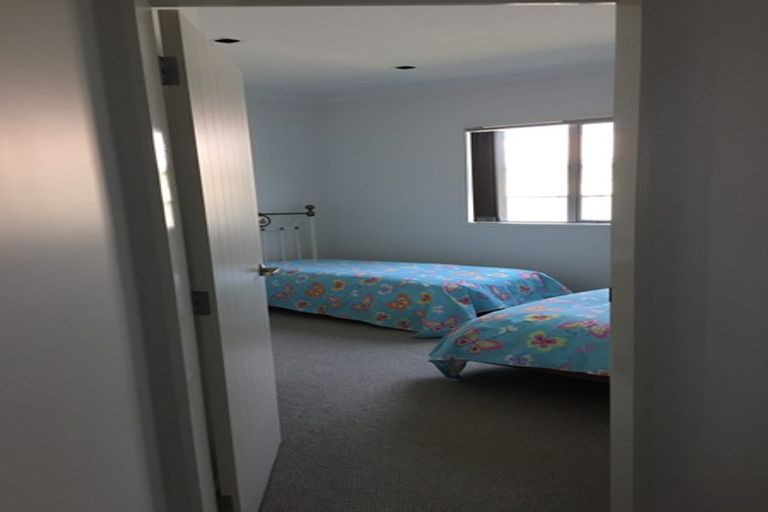 Photo of property in 106b Karewa Parade, Papamoa Beach, Papamoa, 3118