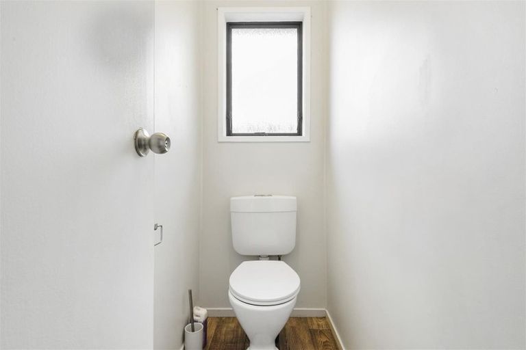 Photo of property in 18 Balloch Street, Randwick Park, Auckland, 2105