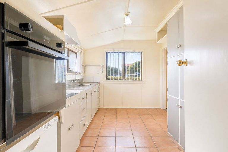 Photo of property in 23a Kawaha Point Road, Fairy Springs, Rotorua, 3015