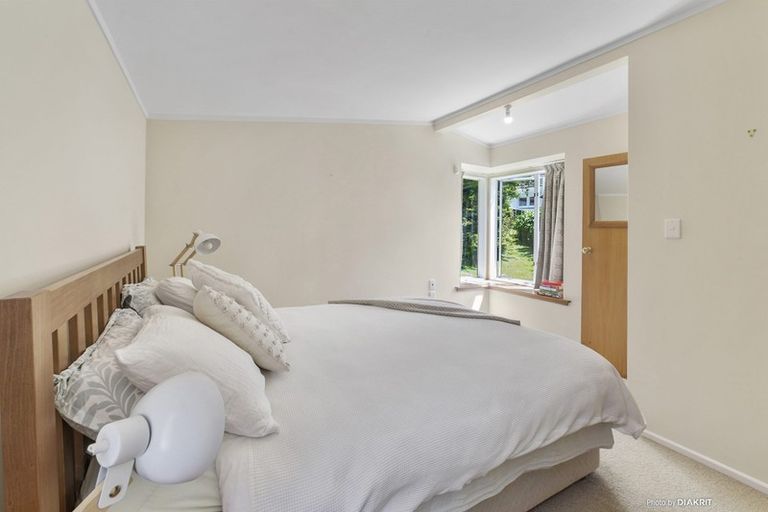 Photo of property in 51 Silverstream Road, Crofton Downs, Wellington, 6035