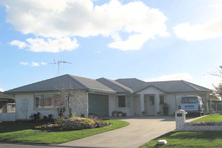 Photo of property in 30 Beachlands Place, Papamoa Beach, Papamoa, 3118