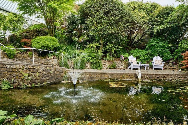 Photo of property in 15 Waitohu Road, York Bay, Lower Hutt, 5013